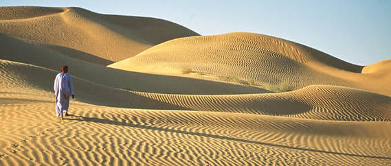 Wanderer in der Rub al-Khali